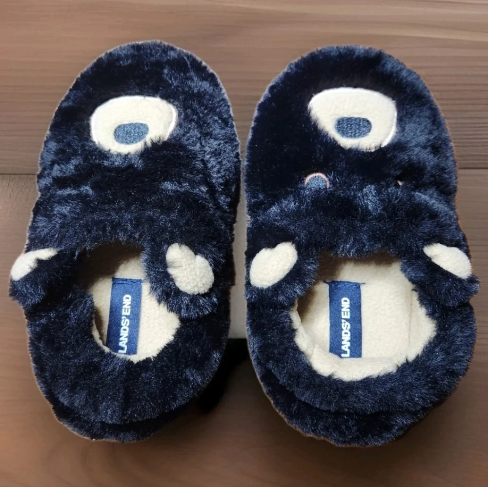 Lands’ End Black Bear Slippers Toddler Size 9 NWOT Plush Animal House Shoes
